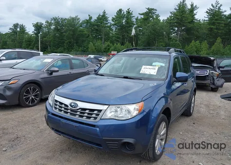 2012 Subaru Forester 2.5X Premium из США, поврежденный, VIN JF2SHADC0CG445380
